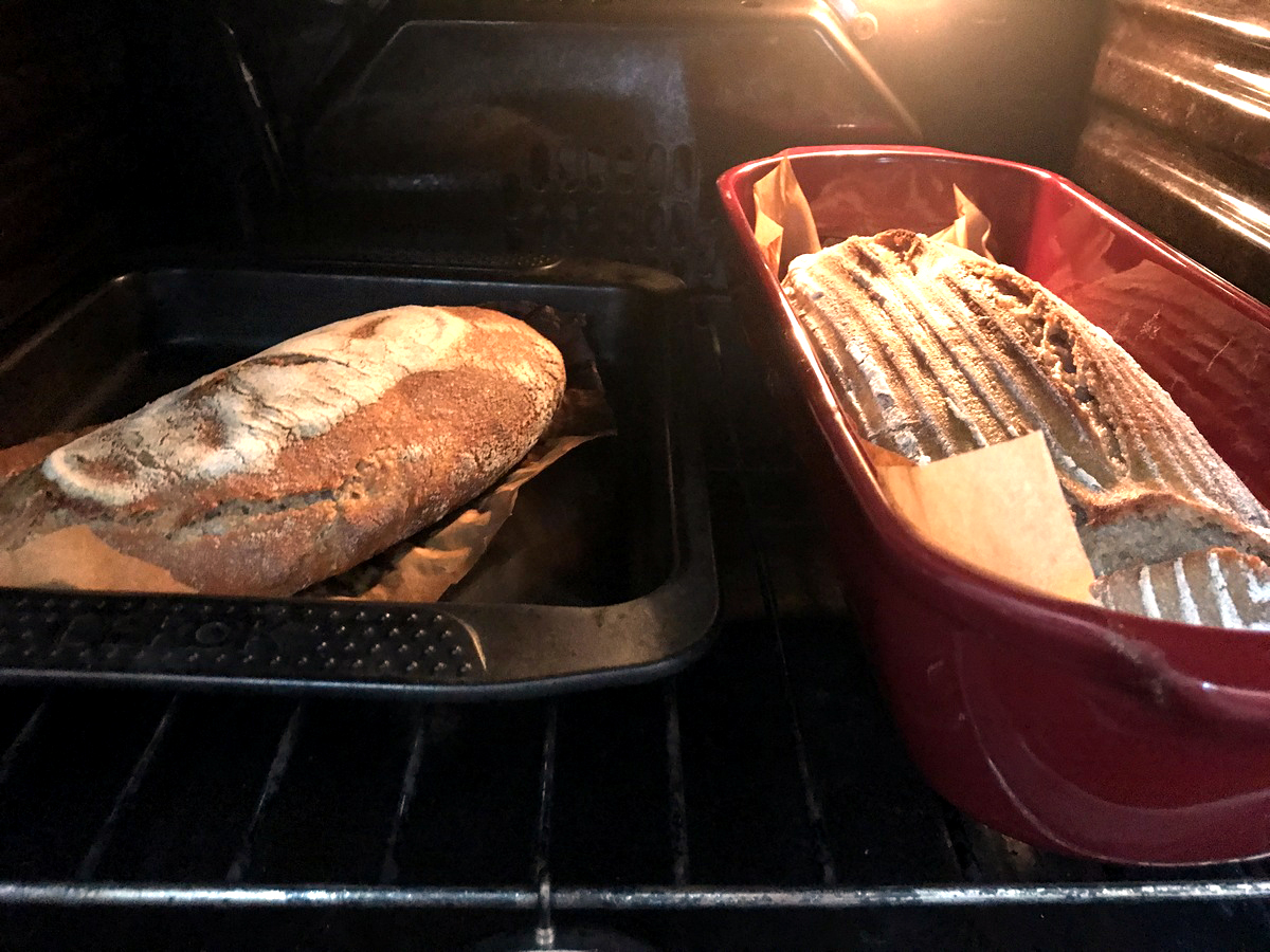 Выпечка хлеба в домашней духовке